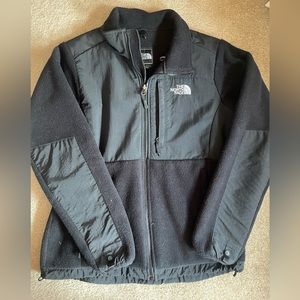 The North Face women’s Denali fleece jacket